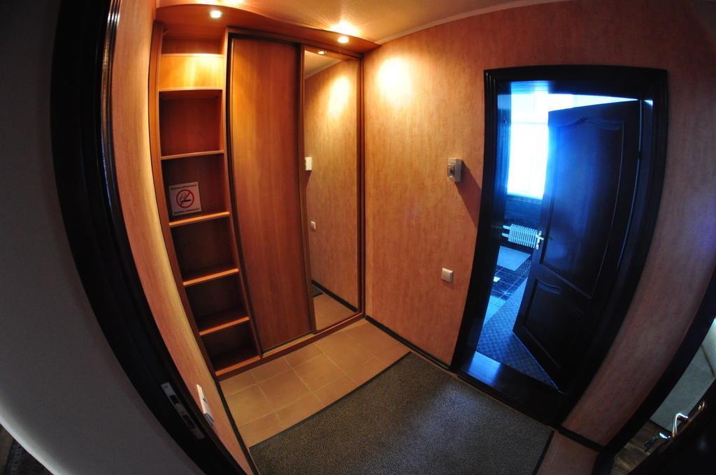 Tourist Hotel Harkov Szoba fotó